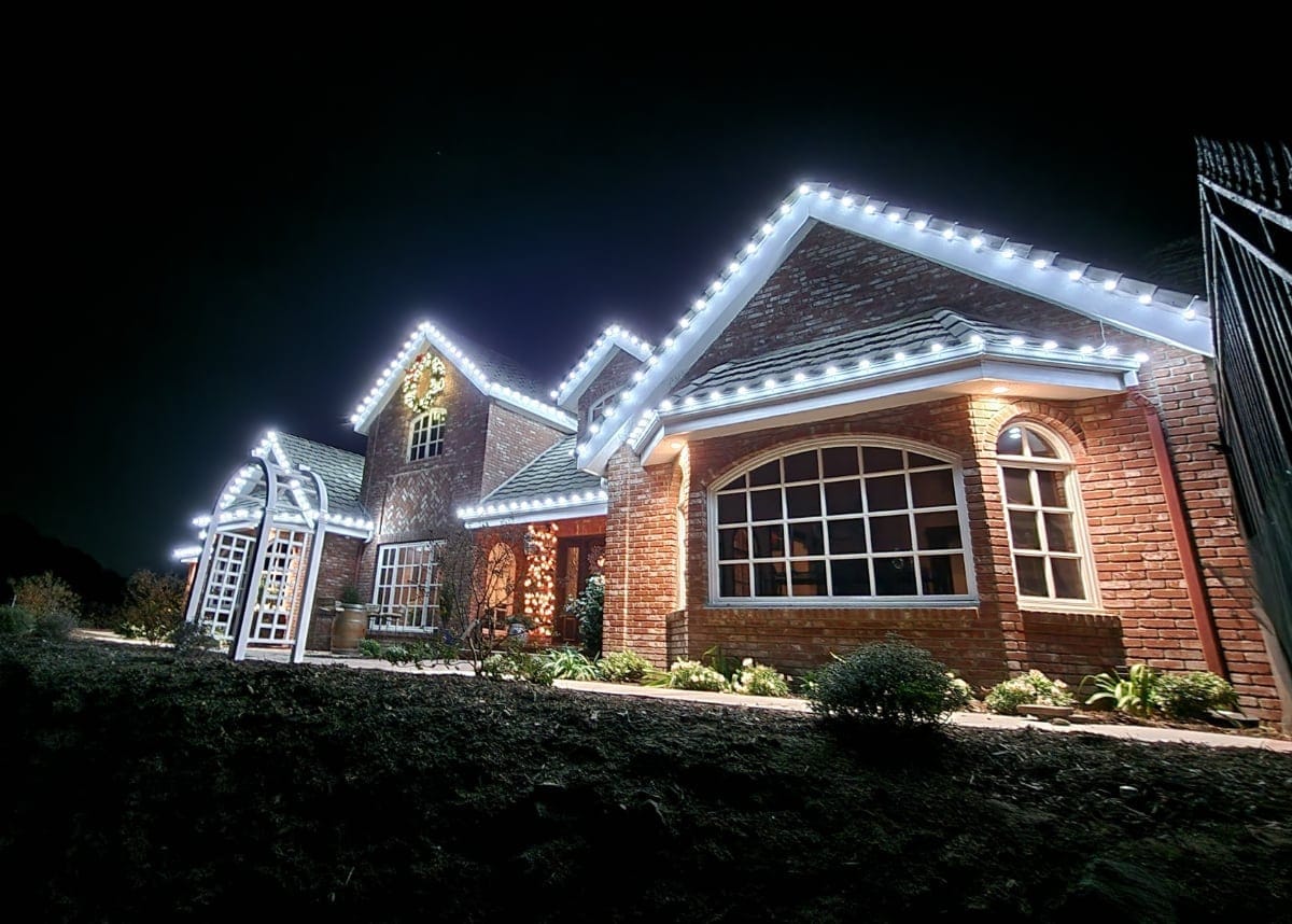 Holiday lighting display 5